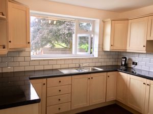 KITCHEN- click for photo gallery